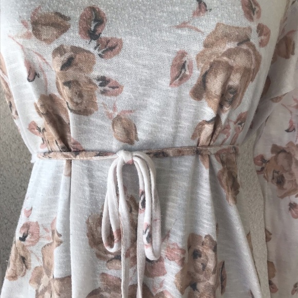 Oh Baby Maternity Cream Floral Long Sleeve Med - Picture 2 of 8
